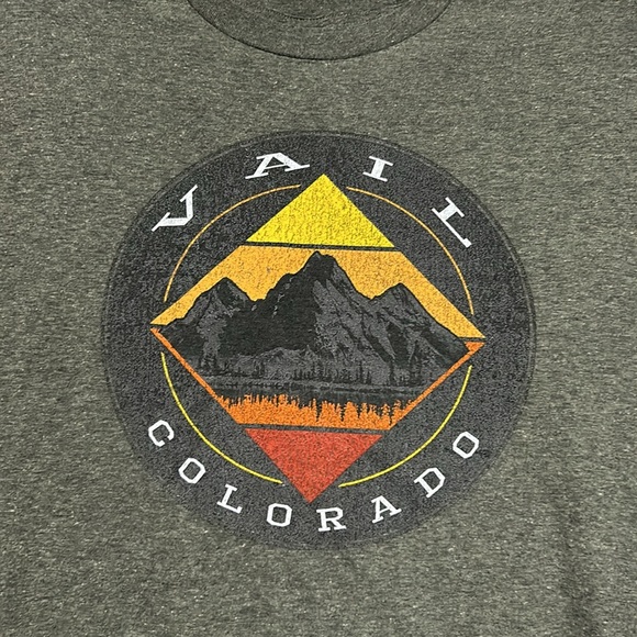 Vail, Colorado graphic T-shirt - Picture 2 of 5